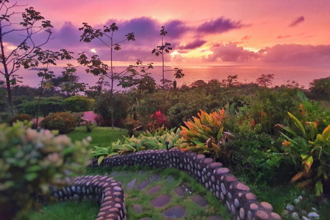 <a href="https://truenature.wpengine.com/locations/costa-rica-pacific-coast-ecolodge-and-yoga-center/"><strong>Costa Rica – Pacific Coast</strong> : Ecolodge and Yoga Center</a>