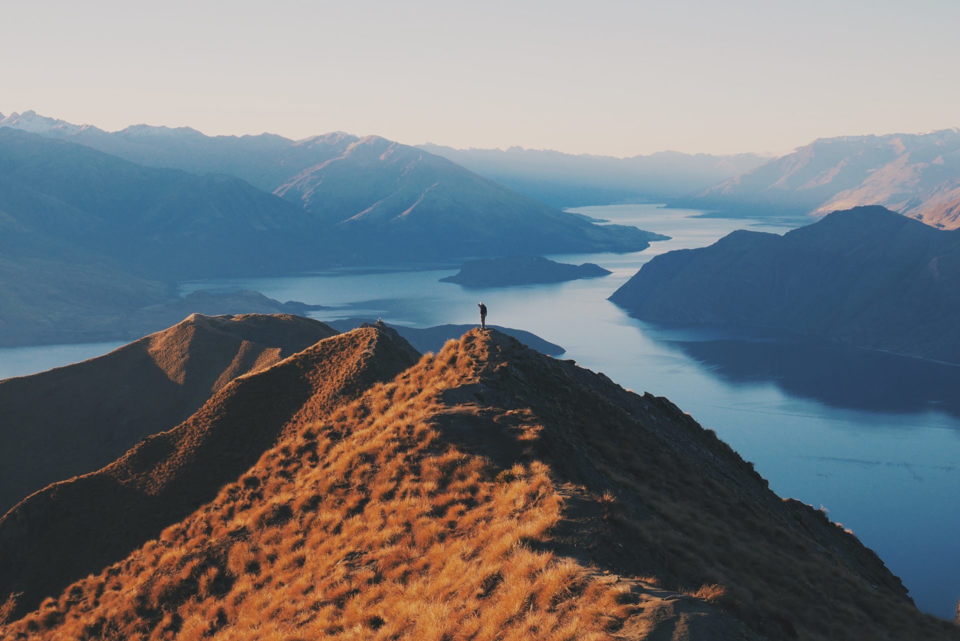 5 Essential Survival Skills Every Adventure Traveler Should Master